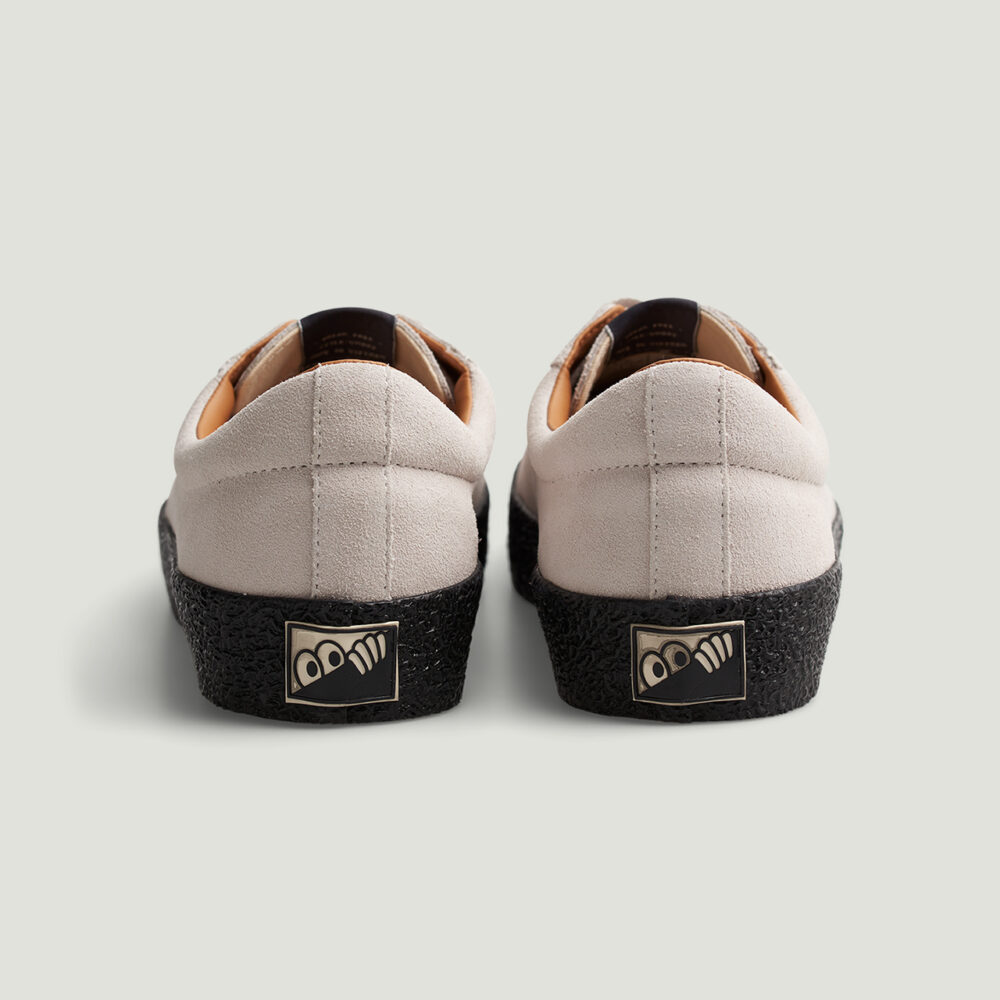 Schuhe-VM002 Suede White-Black-04.jpg