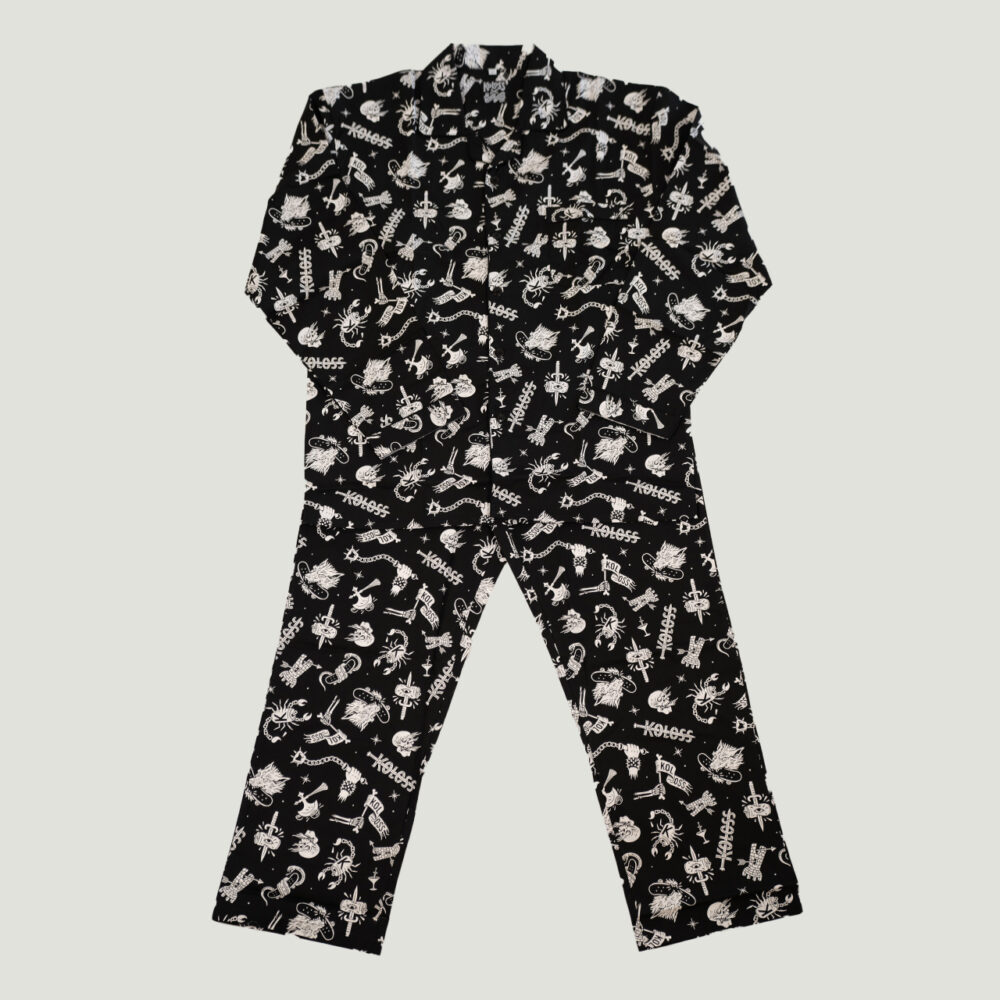 Pyjama-Koloss-01-1.jpg